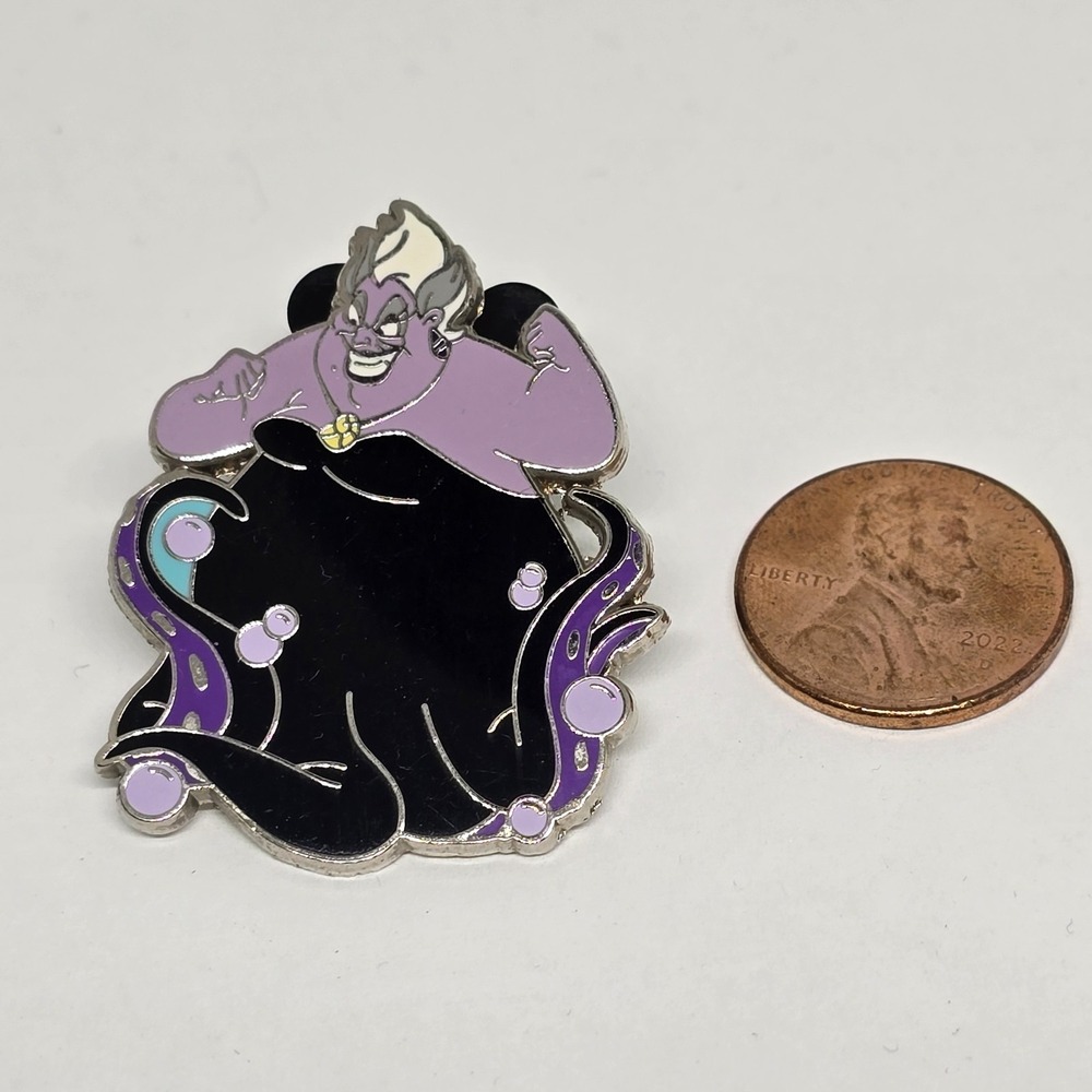 Disney Official Trading Pin Ursula 2010